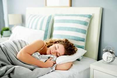 Атеисты спят лучше католиков и баптистов: исследование